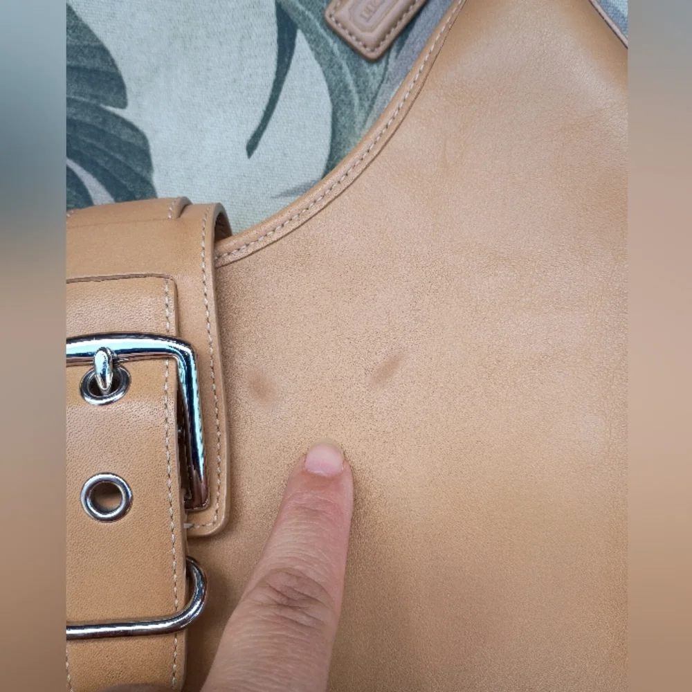 Coach Hampton Tan Camel Leather Zip Buckel Flap  Hobo Bag